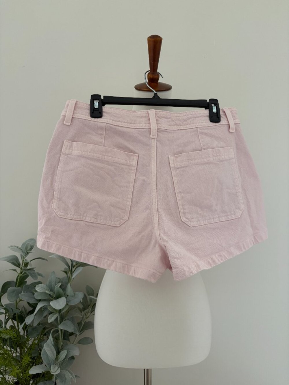 Universal Threads Sailor Shorts - Picture 3 of 4